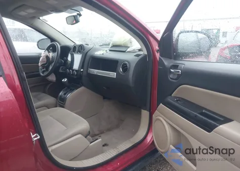 2016 Jeep Compass Sport из США, поврежденный, VIN 1C4NJCBA9GD525538